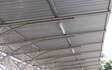 installing Splott metal roofing